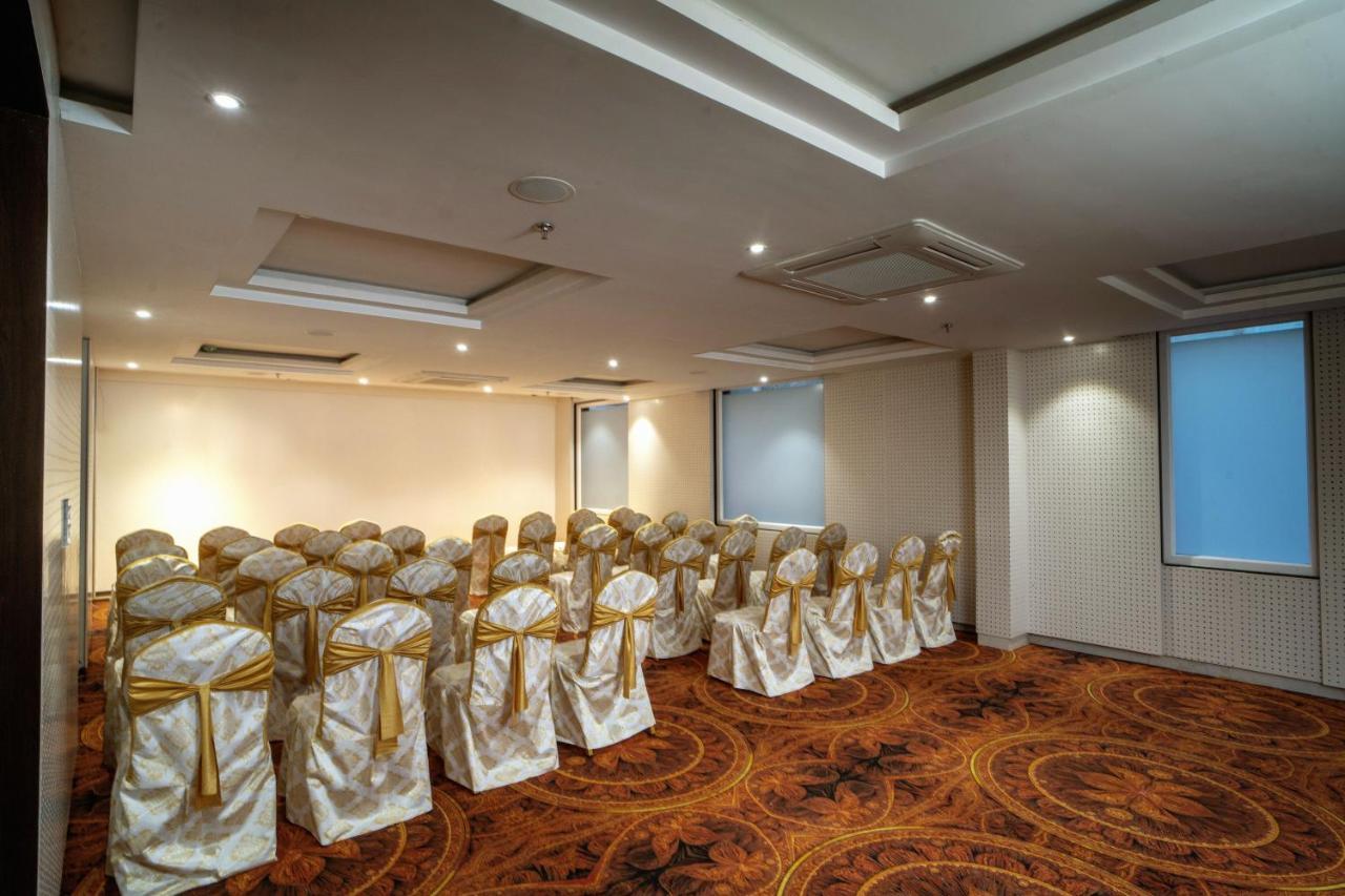 The Mangal View Residency - A Luxury Boutique Business Hotel อุเดเปอร์ ภายนอก รูปภาพ