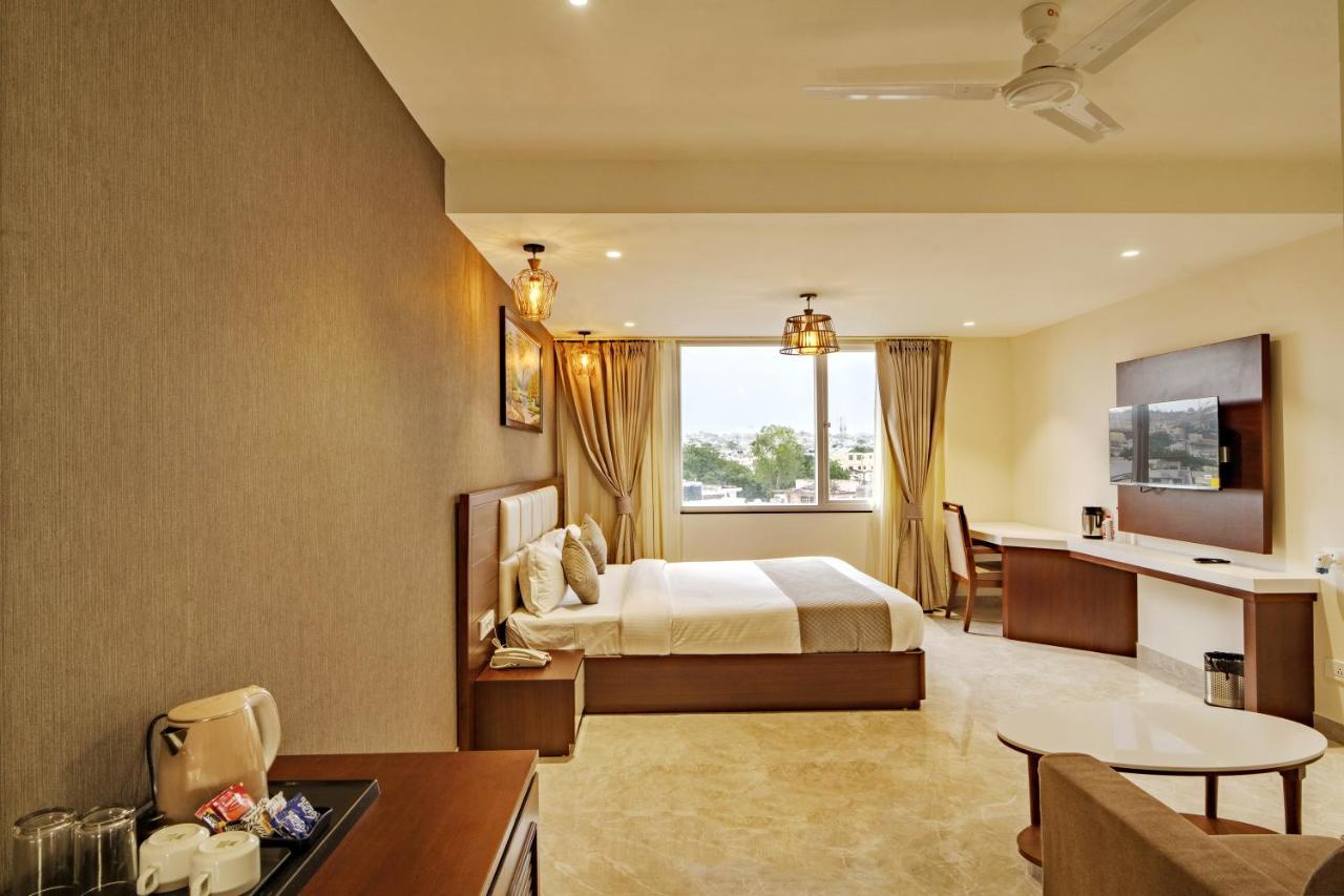 The Mangal View Residency - A Luxury Boutique Business Hotel อุเดเปอร์ ภายนอก รูปภาพ