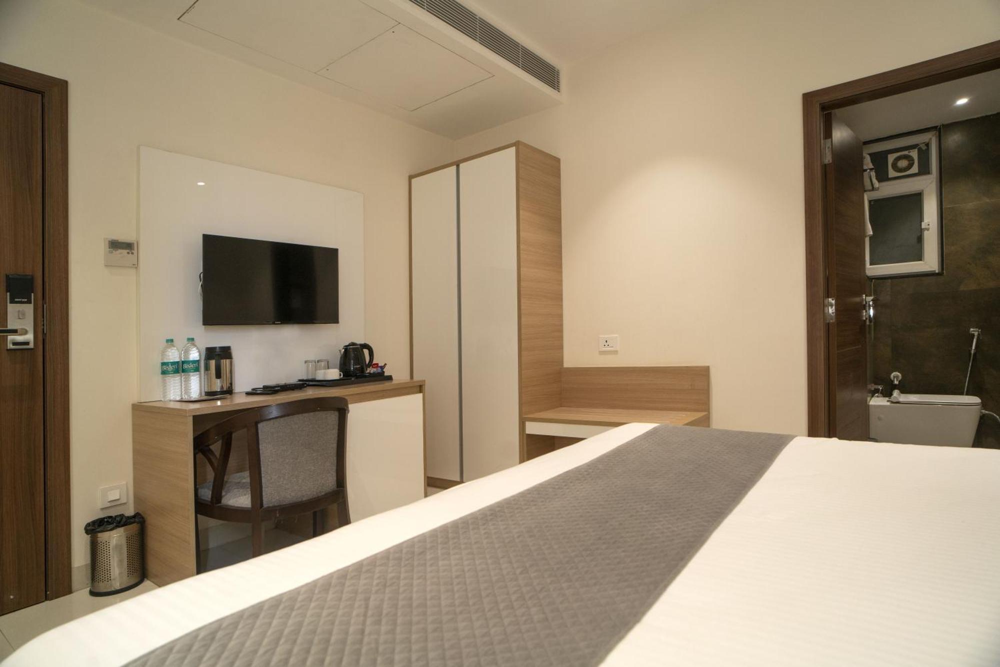 The Mangal View Residency - A Luxury Boutique Business Hotel อุเดเปอร์ ภายนอก รูปภาพ